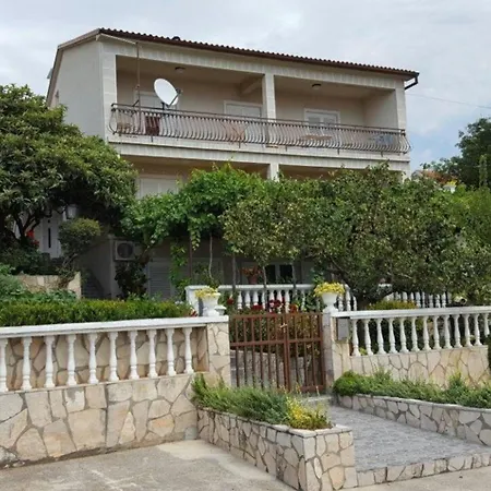 Ferienwohnung In Mit Garten, Grill Und Terrasse *