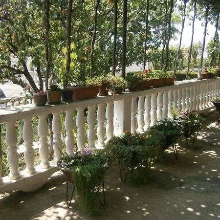 Apartamento Ferienwohnung In Mit Garten, Grill Und Terrasse Novi Vinodolski