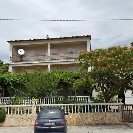 Ferienwohnung In Mit Garten, Grill Und Terrasse Апартаменты