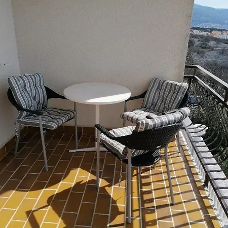 Ferienwohnung In Mit Garten, Grill Und Terrasse Апартаменты Нови-Винодолски